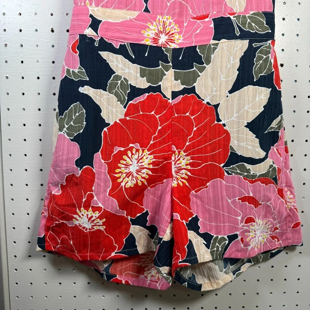 Ann Taylor Loft Romper‎ Women's Size XXS Pink Floral Short Sleeves Round Neck